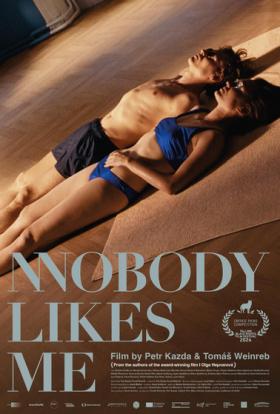 Senki sem szeret online film borító³